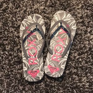 Roxy flip flops